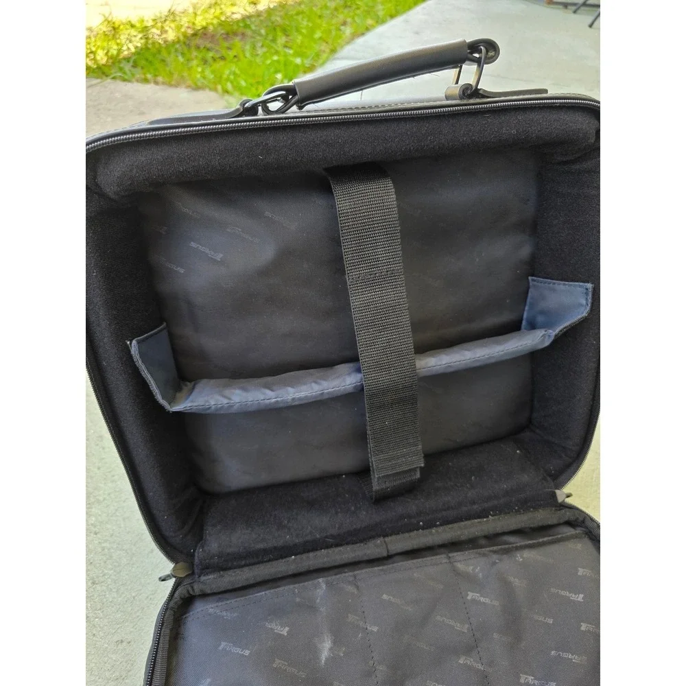 Targus Black Faux Leather Laptop Briefcase Messenger Bag Compartment 15in E3